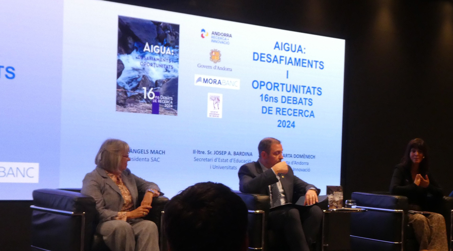 Presentació dels 16ns Debats de Recerca, a la sala d’actes de MoraBanc. Foto cedida per la SAC