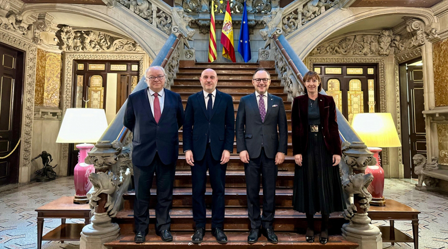 L'Ambaixador espanyol a Andorra, el delegat del Govern d’Espanya a Catalunya, Xavier Espot i l'Ambaixadora d'Andorra a Espanya (Foto: Delegació)