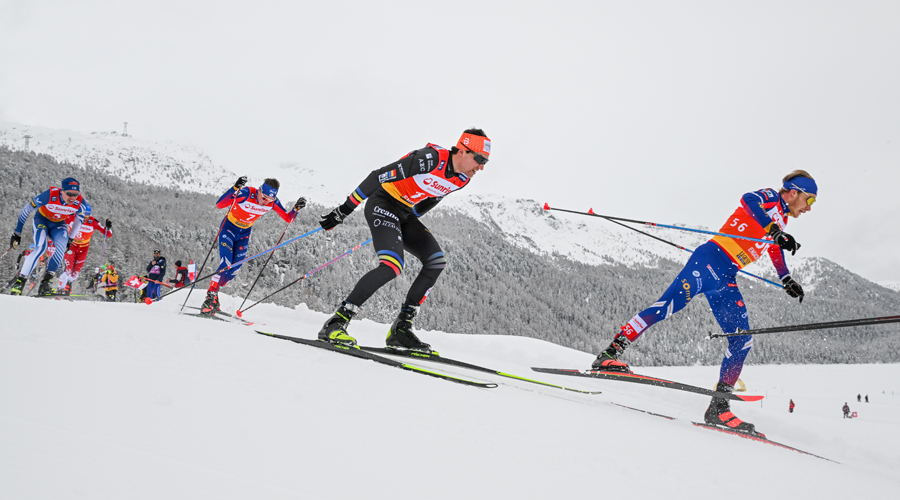Irineu Esteve, al centre de la imatge, a Engadin, als 20km mass start en lliure. Foto: Authamayou Nordic Focus