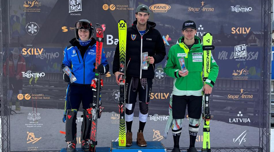 A la dreta, Pirmin Estruga, tercer en la categoria U21 (FAE)