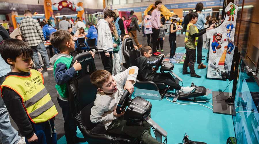 El Saló de la Infància i la Joventut al Pas de la Casa (R. Calvo / Comú d'Encamp)