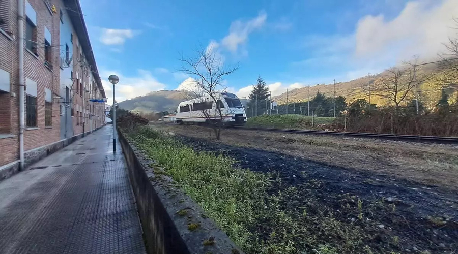 El punt on va tenir lloc l'atropellament. Foto: David Montañés. La Nueva España