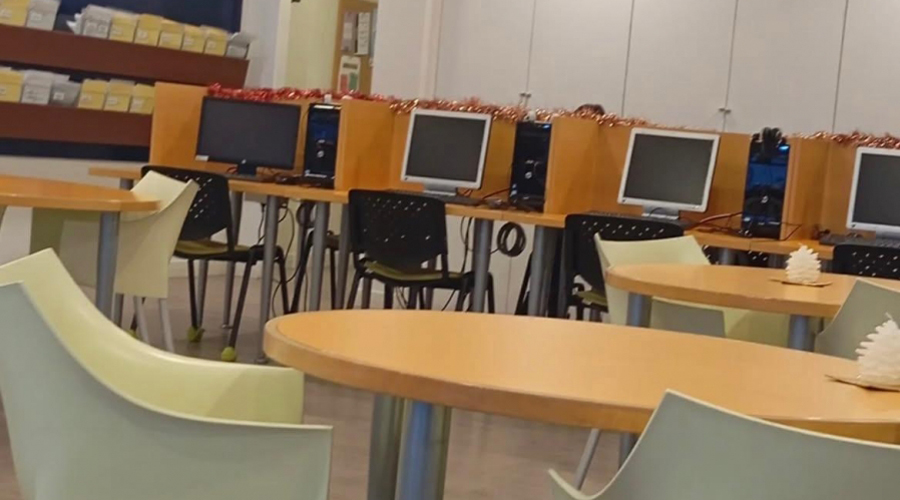 Una aula amb ordinadors (SFGA)