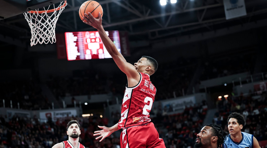 Una jugada ofensiva del Zaragoza (acb photo - Esther Casas)
