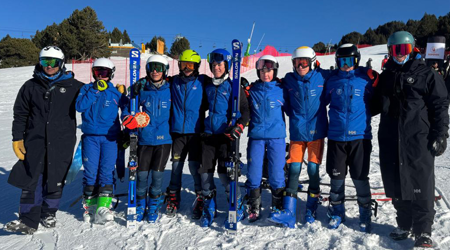 L’equip participant a les curses U14 del Tarter. Foto: Pas Grau Ski Club)