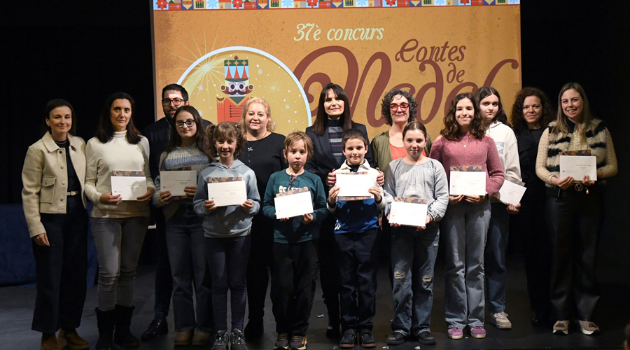 Les persones premiades del 37è Concurs de contes de Nadal (SFGA)