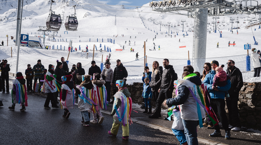 La canalla ha posat l'animació pels carrers del Pas (Comú d'Encamp)