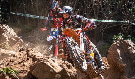 En primer terme, el pilot andorrà, Marc Font