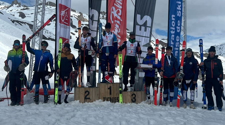 Max Black en el tercer calaix del podi (FAE)