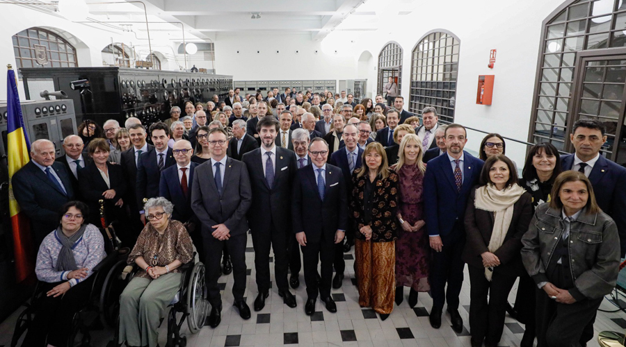 Acte de reconeixement a la societat civil amb les autoritats en primer terme (SFGA)