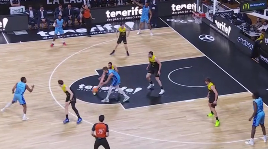 Imatge del partit Laguna Tenerife - BC Andorra (captura de TV)