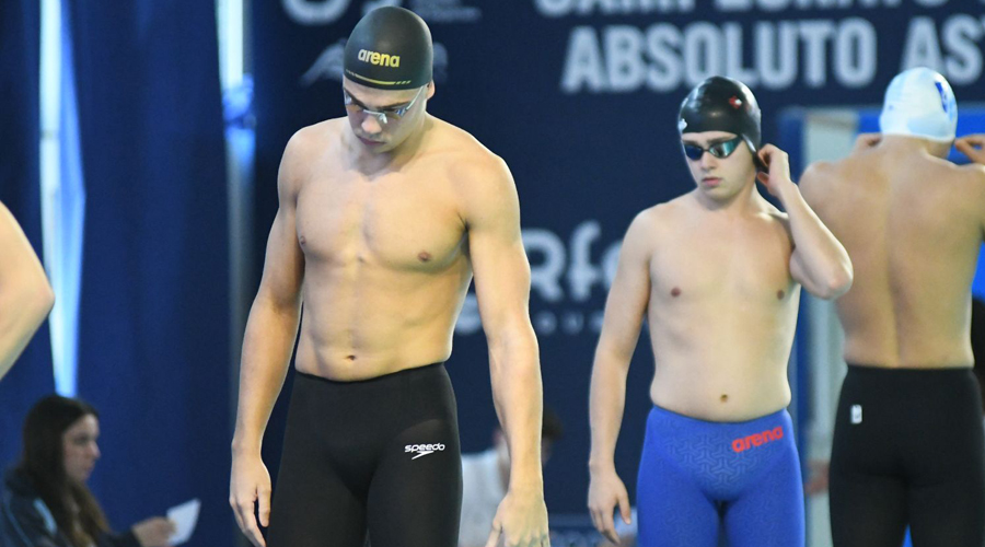En primer terme, el nedador andorrà, Kevin Teixeira (FAN)