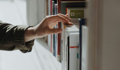 Llibres en una llibreria