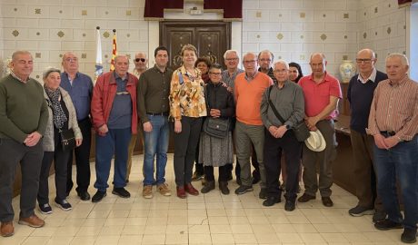Els beneficiaris dels horts socials a l'Ajuntament de la Seu