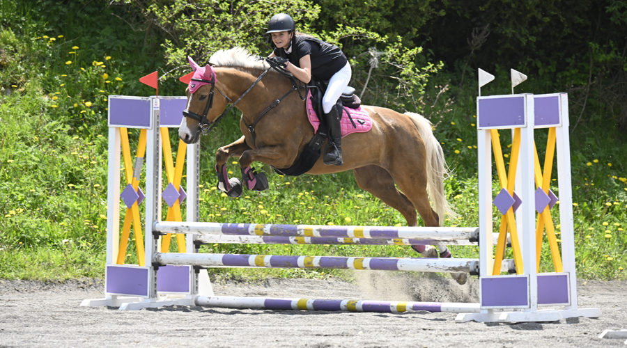 Claudia Royo i el seu cavall Havaiana d’As de Pic (Federació)