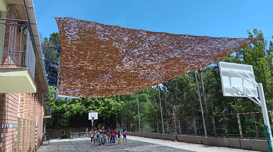 Tendal instal·lat a l'escola de Castellciutat (Aj. la Seu)