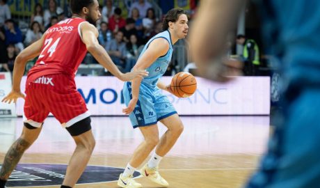 Una jugada del partit entre els andorrans i manresans