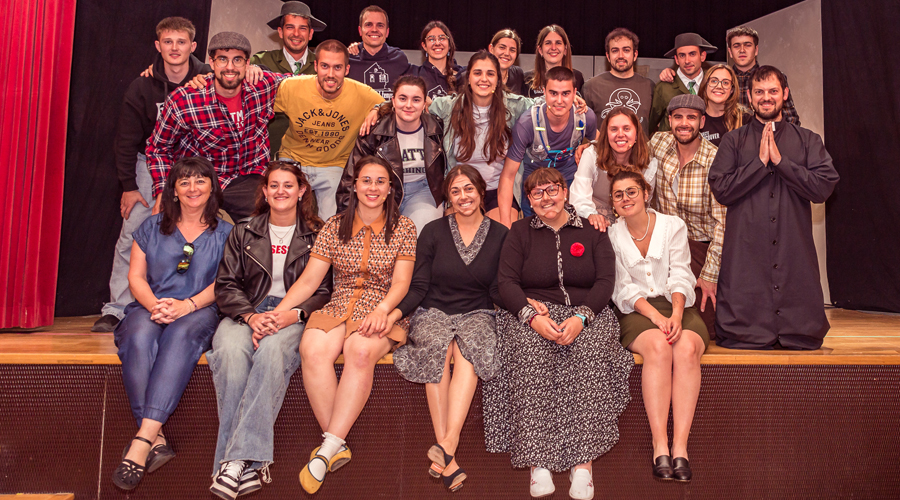 Les persones que fan possible l'obra de teatre (CCAC)