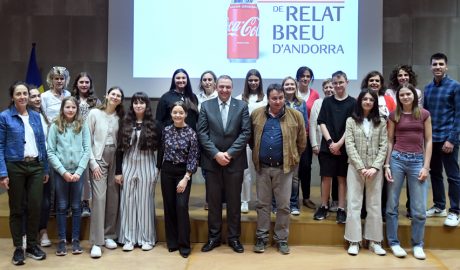 Entrega de guardons de la 17a edició del Premi Coca-Cola de relat breu d’Andorra
