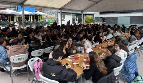 Dinar en la jornada de portes obertes a la universitat