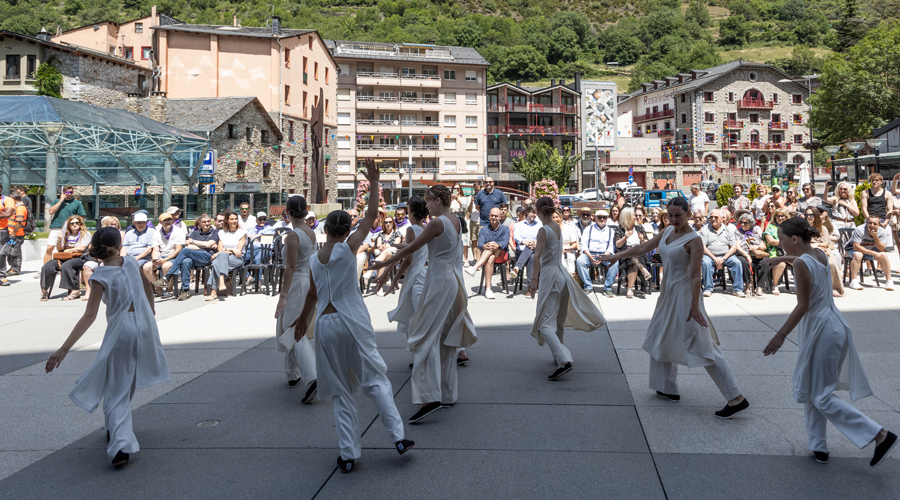 Dansa a l'Encamp de Gresca (Comú d'Encamp)