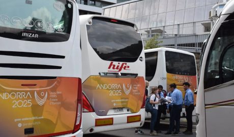 Autobusos de la companyia HIFE durant els JPEE