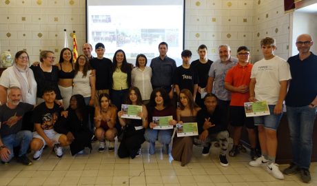Els alumnes amb les autoritats urgellenques