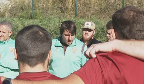 Al centre de la imatge, el tècnic Dani Raya