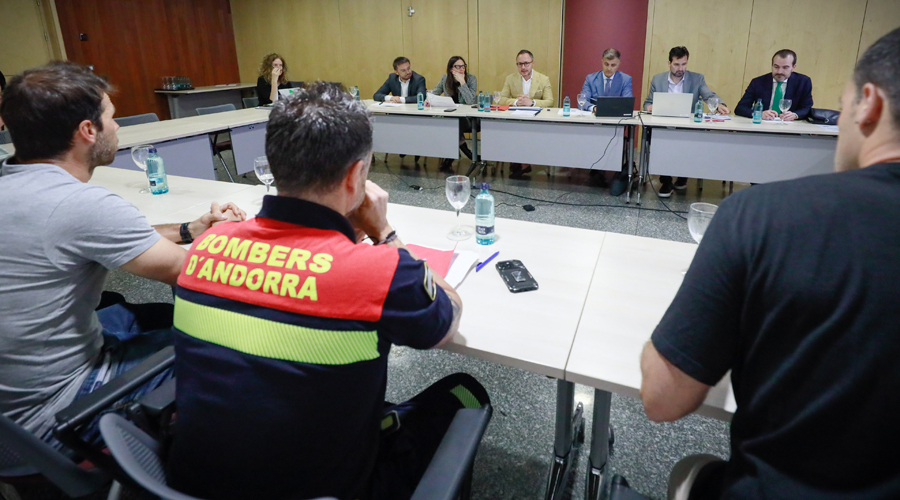 La reunió de Govern amb els representants dels cossos especials (SFGA)