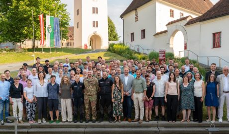 Foto de família de l’Assemblea general de serveis de predicció d’allaus europeus