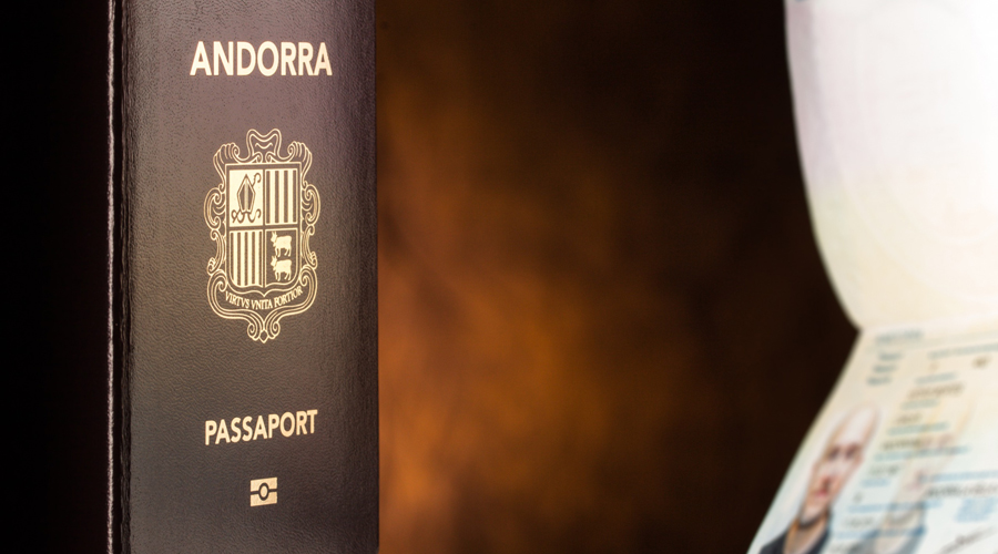 Un passaport andorrà (SFGA)