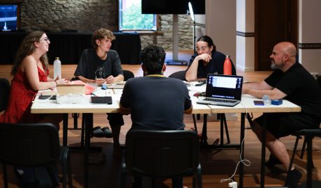 Darrers preparatius per a la representació d'AmoreAmores