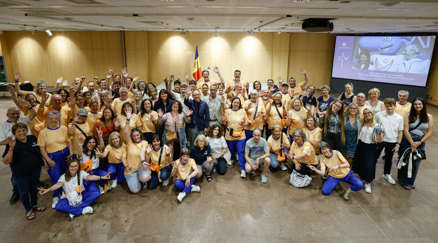 Els voluntaris presents en l'acte d'agraïment ofert pel Govern (SFGA)