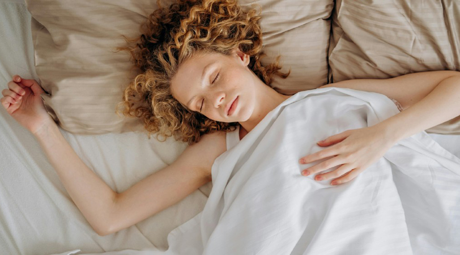 Un bon descans forma part de la salut de les persones (Belleza Activa)