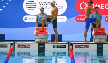 Al centre de la imatge, Kevin Teixeira, abans dels 800m lliures