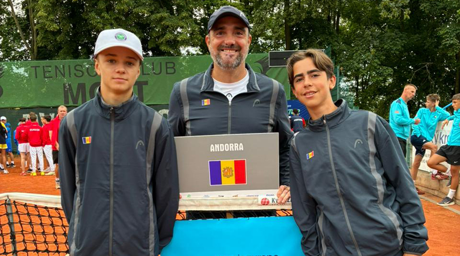 Els joves tennistes andorrans, a Most (Federació Andorrana de Tennis)