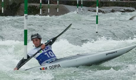 Mònica Doria competint en caiac a Tecen