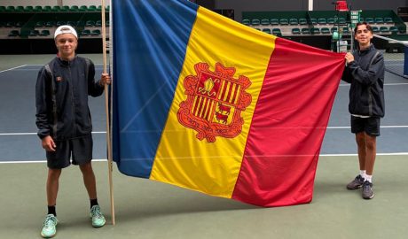 Els dos joves tennistes andorrans, a Luxemburg