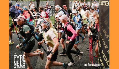 Un moment de la sortida de la 4a etapa durant l'edició de la cursa de 2024