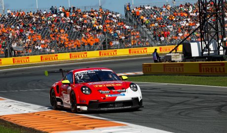 Frank Porté pilotant el seu Porsche