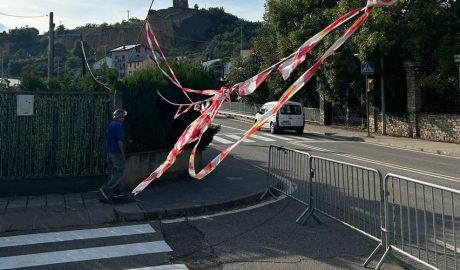 Tallat el carrer de Circumval·lació