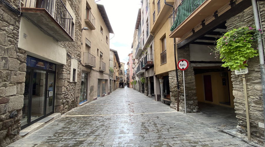 Un carrer del Centre Històric de la Seu (Aj. la Seu)
