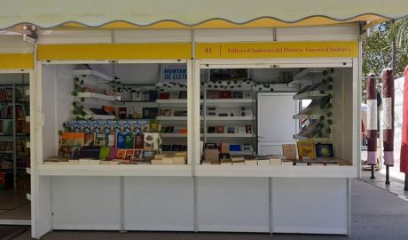 Estand d'Andorra a la Setmana del Llibre en Català