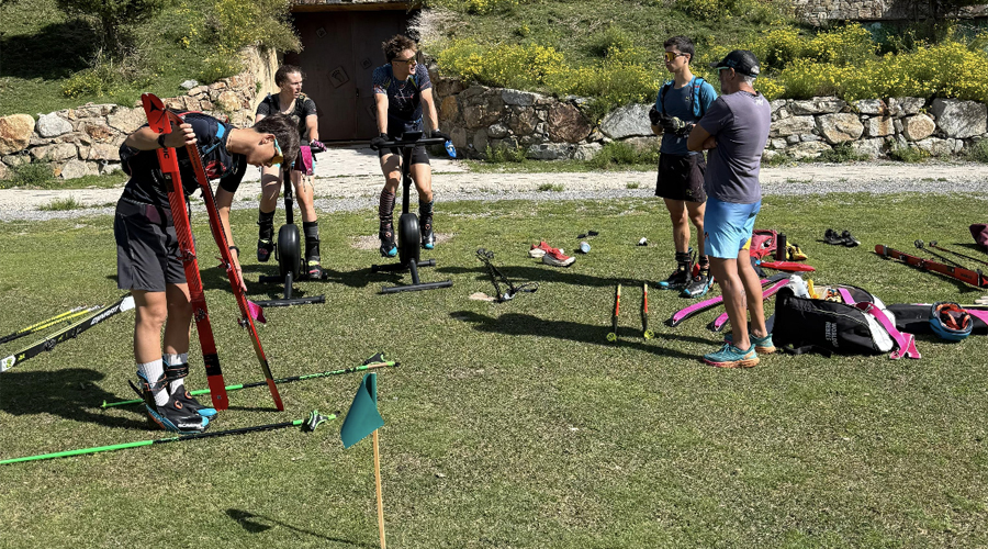 Treball conjunt durant l'estada de pretemporada (FAM)