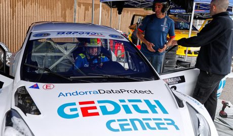 Gerard de la Casa, a l'interior del seu vehicle