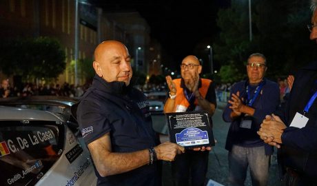 Gerard de la Casa rebent el reconeixement de l'organització