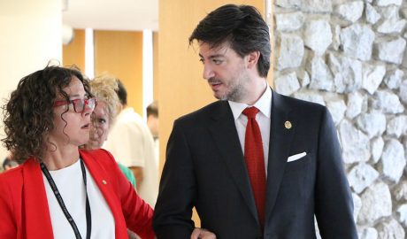 Judith Casal acompanyada pel síndic, Carles Ensenyat