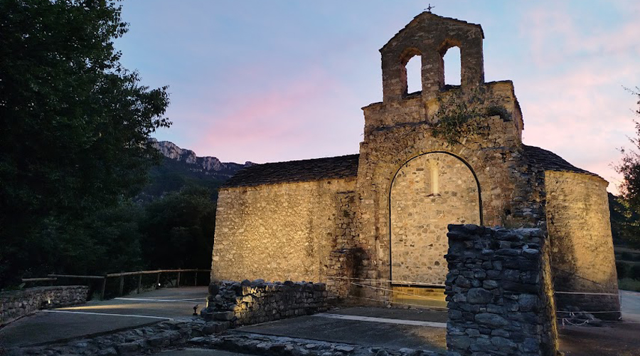 Església de Sant Serni de Cabó (Foto: Amics de la Vall de Caboet)