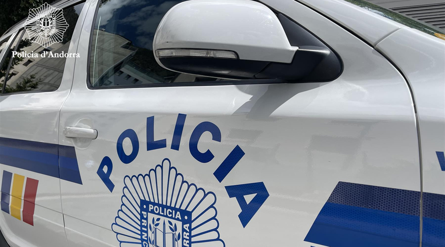 Un vehicle del Cos de Policia (Policia d'Andorra)