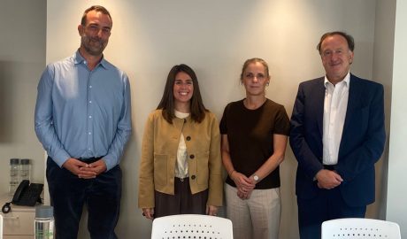 Els representants de l'EFA amb la cònsol major d'Encamp, Laura Mas, segona per l'esquerra